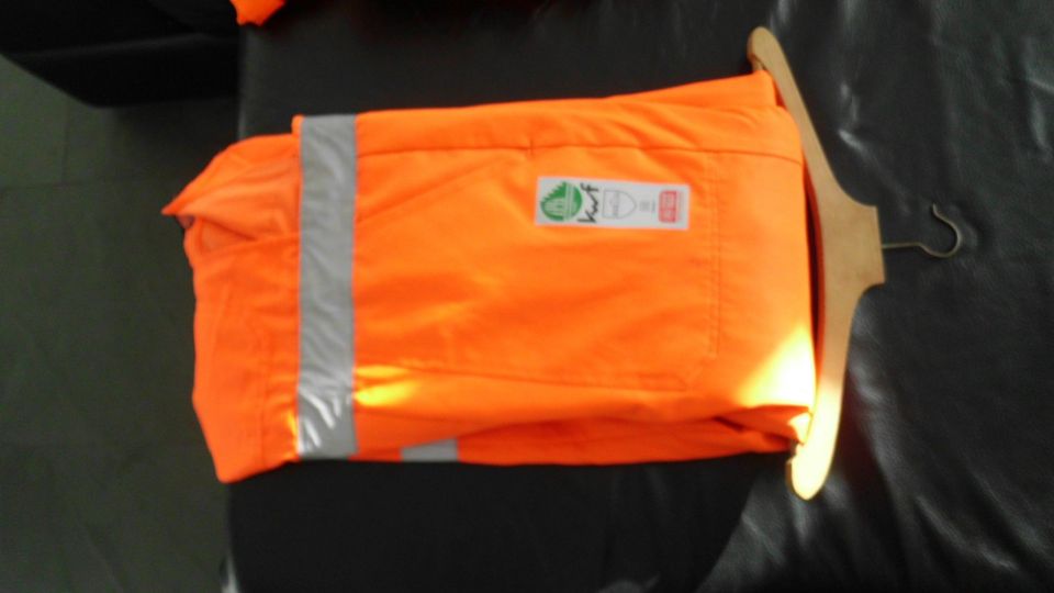 Forestshield Schnittschutzjacke + Hose Grösse 50 bzw. L in Lehre