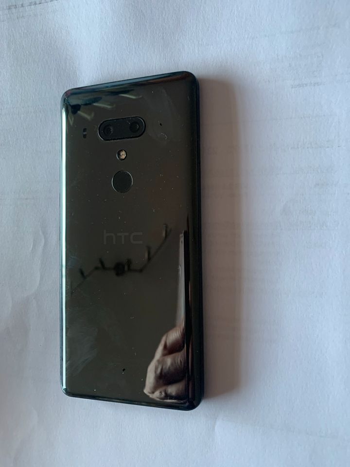 top erhaltenes HTC 12+ Handy 64 GB in Bodman-Ludwigshafen