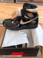 Air Jordan 1 High OG Black Metallic Gold US 9 München - Trudering-Riem Vorschau