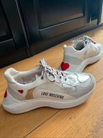 Sneaker mit Herz ❤️ Nordrhein-Westfalen - Warstein Vorschau