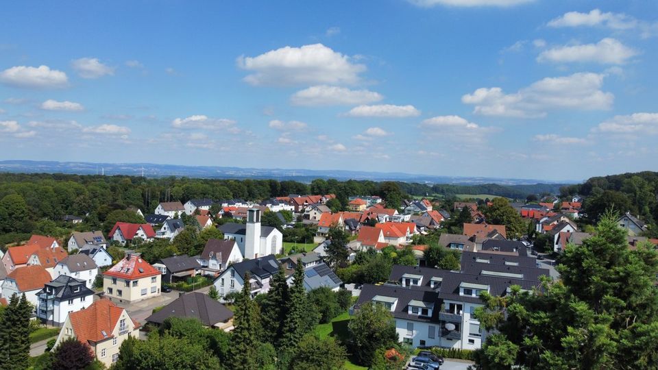 Elegante Stadtvilla mit Erweiterungspotenzial und Traumgrundstück! in Oerlinghausen