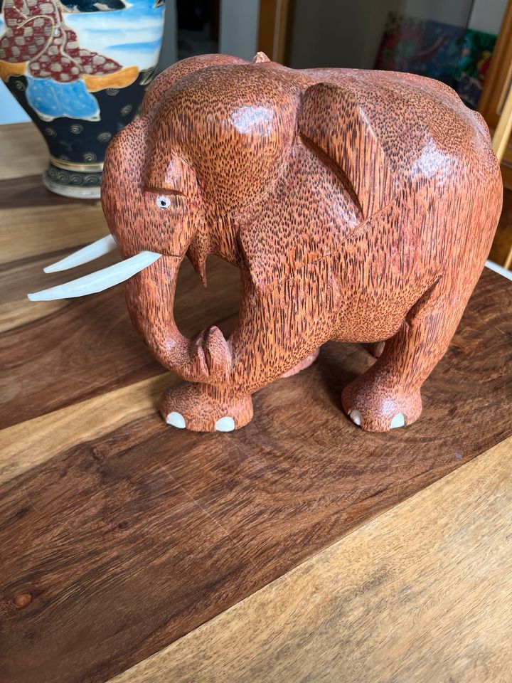 Deko Elefant Holz Figur in Dipperz