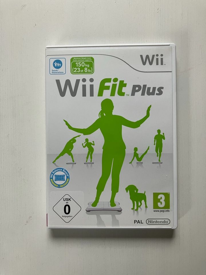 Nintendo Wii - Set mit Balance Board, Controllern, Spielen in Freiberg am Neckar