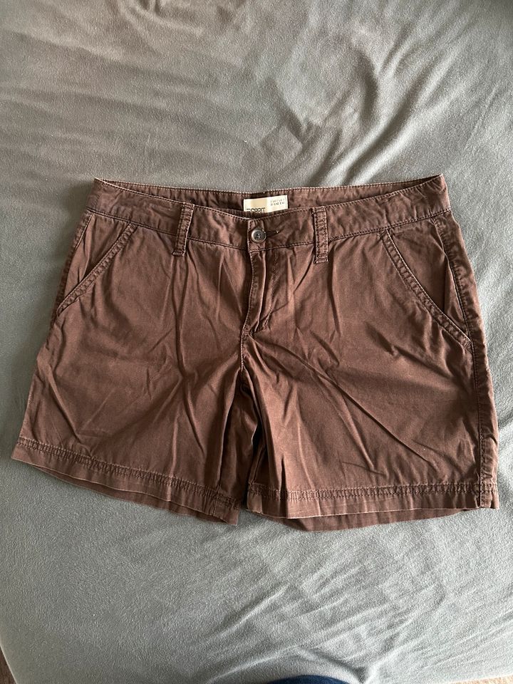 Shorts von Esprit in dunkelbraun Gr. 38 in Winsen (Luhe)