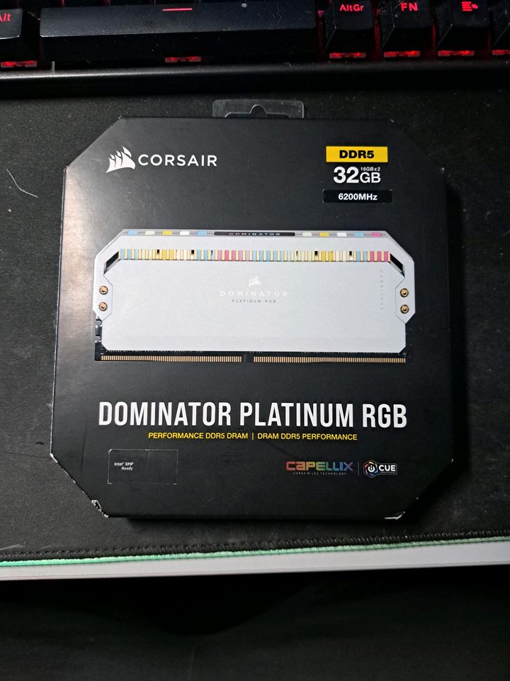 DDR5 Corsair Dominator Platinum 6200 Mhz cl36 32gb in Berlin