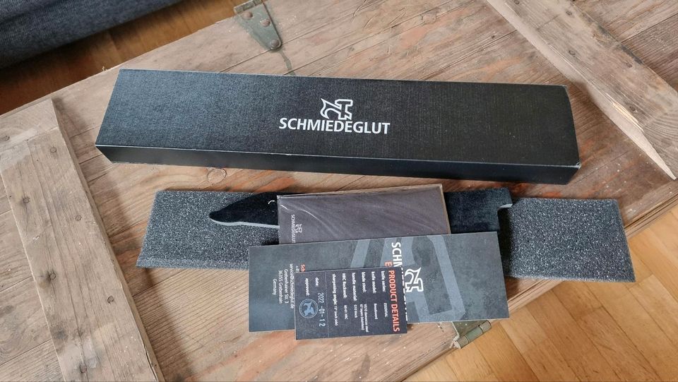 Schmiedeglut DAS Brotmesser mit Damast Klinge (25cm/schwarz) in Veitshöchheim