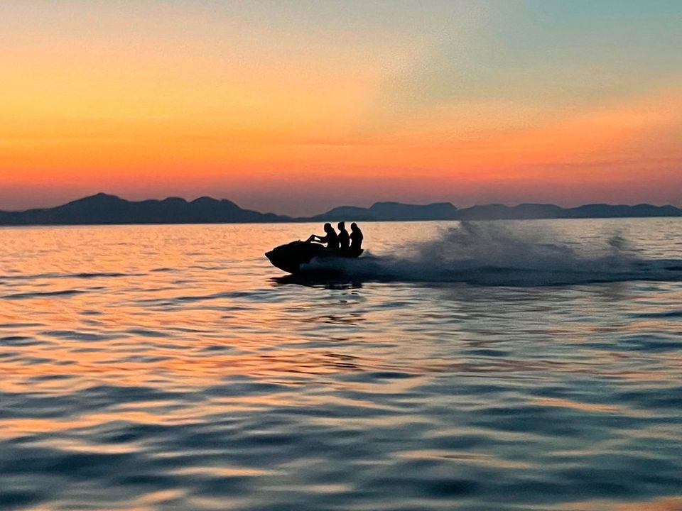 Auch für Jetski Bootsführerscheinpflicht ! in Herten