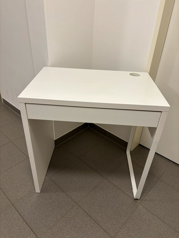 IKEA | Micke | Schreibtisch | Schminktisch | weiß | Schublade in Hamburg