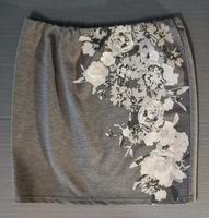 Damen Rock grau weiss mit Blumen Rosen Gr. M Bayern - Schongau Vorschau