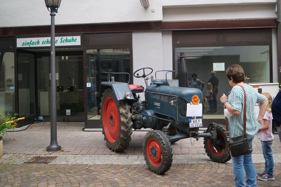 Oldtimer,Youngtimer,US-Cars,Zweiräder,Traktoren in Bretten