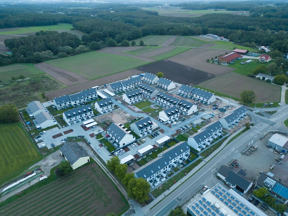 Drohnenbilder Drohnenaufnahmen Luftaufnahmen Immobilie Inspektion in Schwanstetten