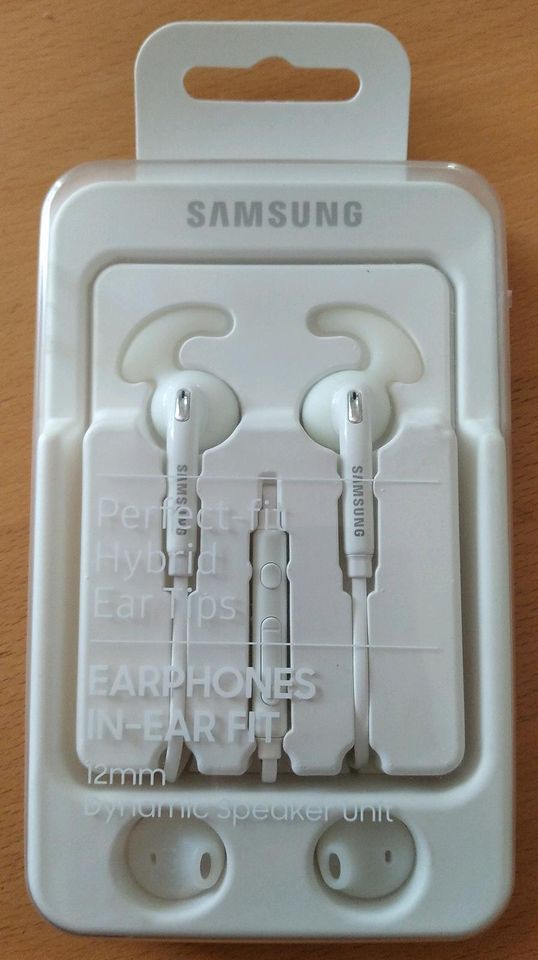 Samsung kabelgebundener Kopfhörer in Frankfurt am Main