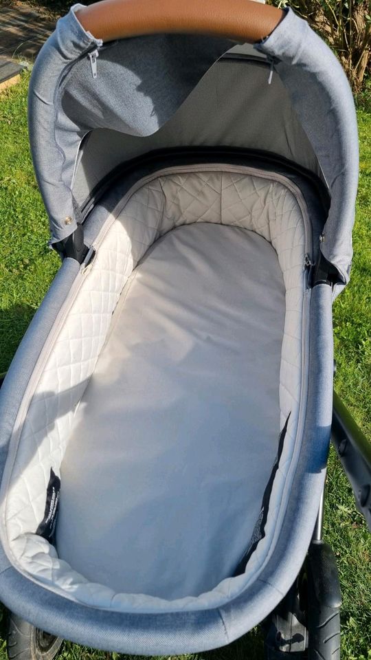 Römer Britax Smile 3 Buggy, Kinderwagen, Babywanne, Set in Neuhausen