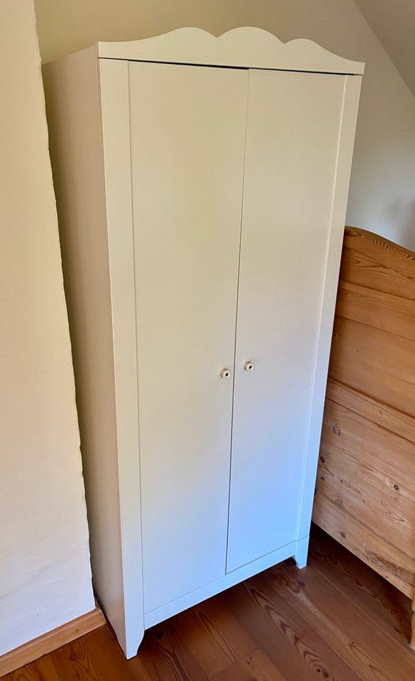 IKEA Kinderkleiderschrank Hensvik in Moosach (Landkreis Ebersberg)