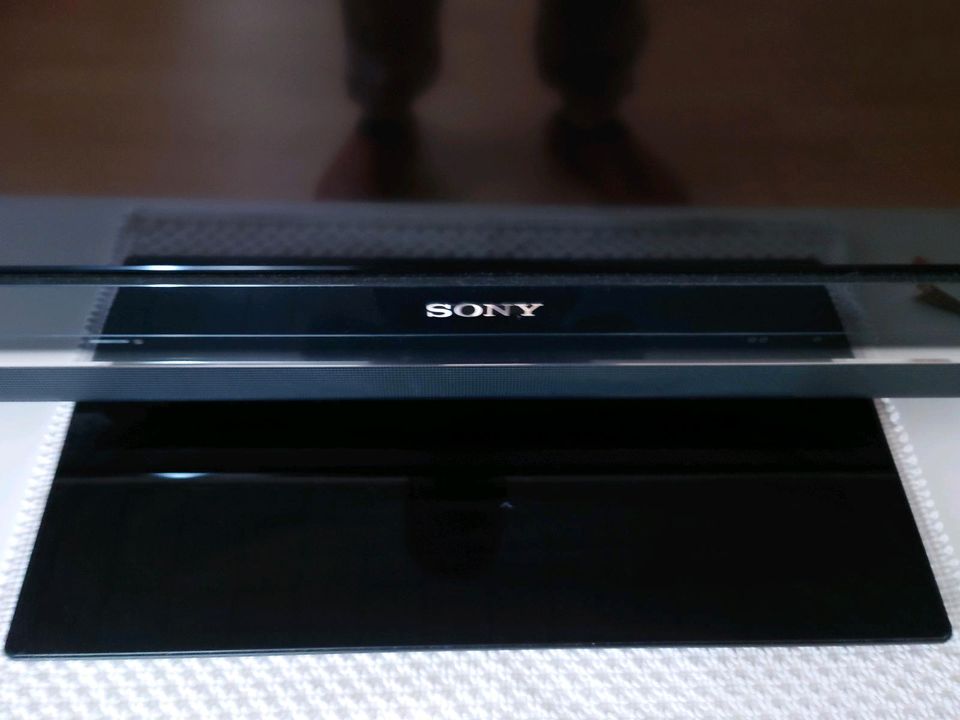 Sony Bravia 52 Zoll Fernseher in Rodgau
