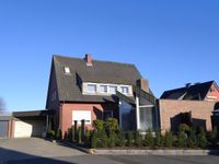 Einfamilienhaus mit Einliegerwohnung und großer Garage in einmaliger Sackgassenlage Nordrhein-Westfalen - Sassenberg Vorschau