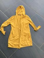 Strickjacke leicht mit Kapuze Gr. M/L in Curry/senffarbe Nordrhein-Westfalen - Wachtberg Vorschau