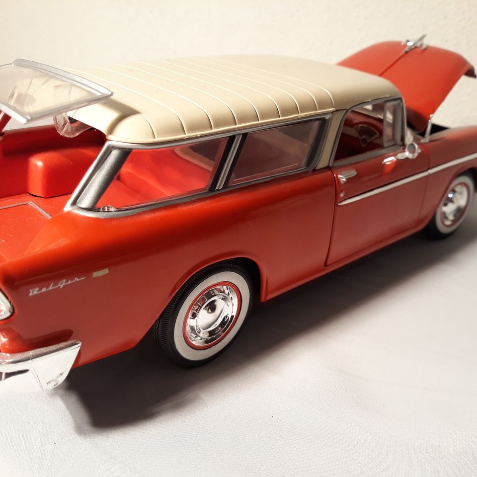 1955 Chevrolet Nomad 1:18 Maisto in Borgsdorf