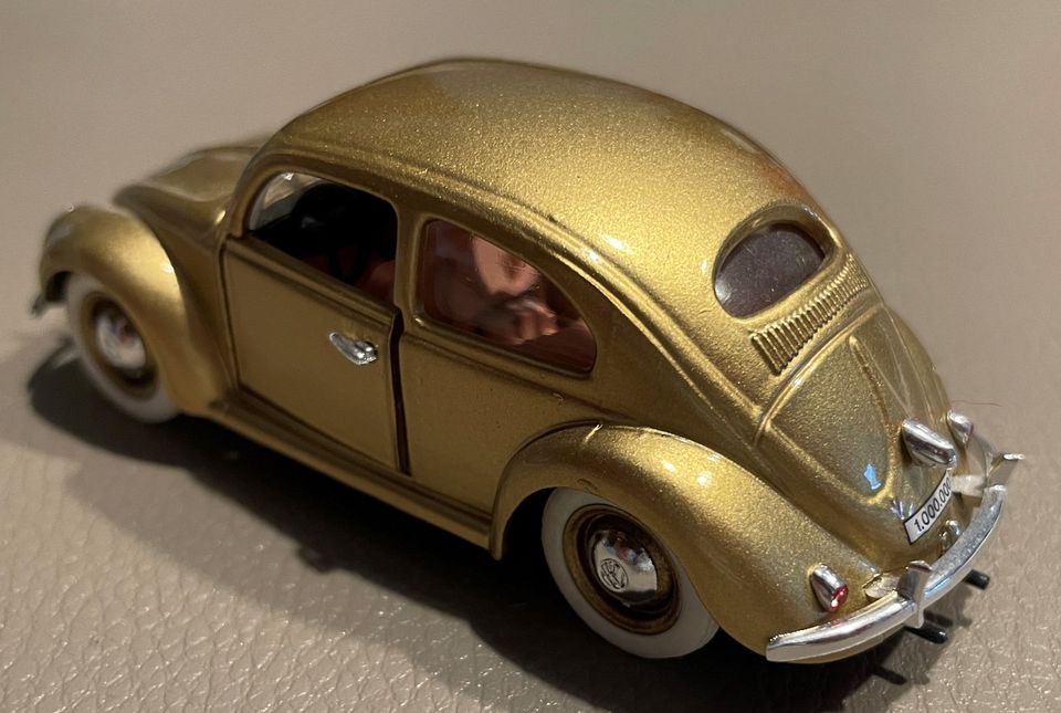 Modellauto Rio 108 Volkswagen 1955 Millionth Beetle 1:43 gold in Rangendingen