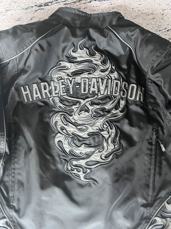 Biete Harley Davidson Jacke in Remshalden