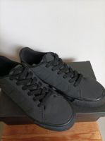 Neue Sneaker "VICTORY" Gr. 39, schwarz Nordrhein-Westfalen - Oberhausen Vorschau