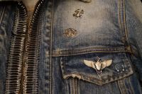 DECARNIN ERA BALMAIN RUNWAY 2011 JACKE SAFETY PINS/ PIRCINGS Berlin - Lichtenberg Vorschau