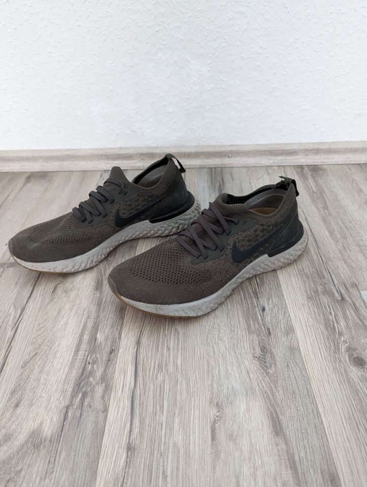 Nike Epic React - Laufschuhe - Grün - Gr. 42 in Oberndorf am Neckar