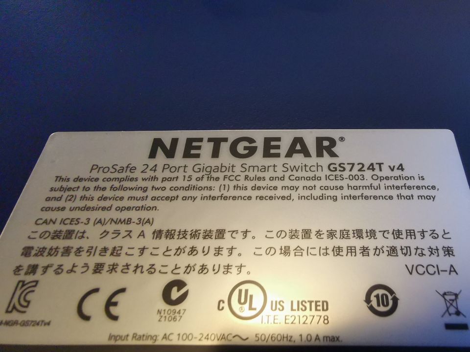 Netgear ProSafe 24 Port 10/1000/1000 Mbps Smart Switch GS724Tv4 in Grevenbroich