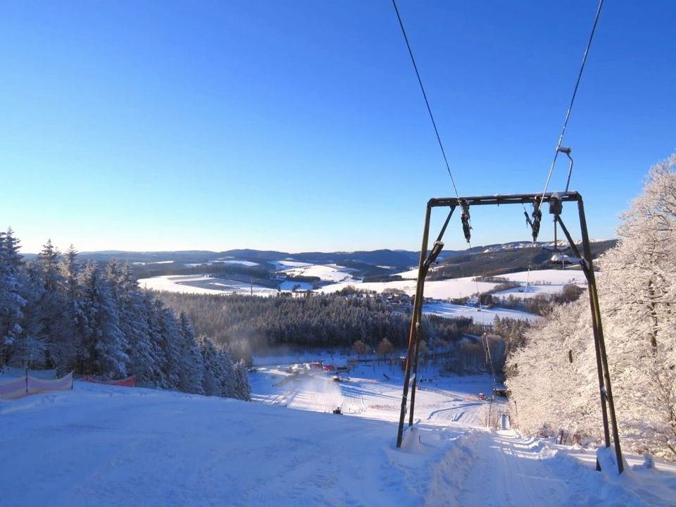 Naturerlebnis pur: Skigebiet mit zahlreichen Freizeitangeboten im Sauerland in Medebach