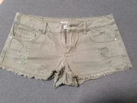 Olivgrüne Hotpants von Review, Gr. XS Nordrhein-Westfalen - Stolberg (Rhld) Vorschau