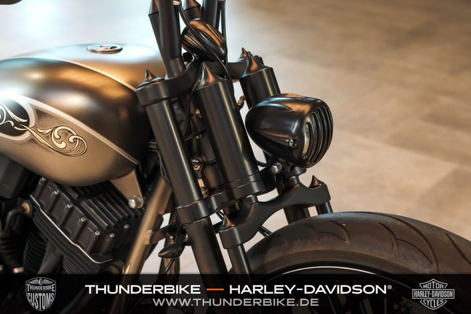 Harley-Davidson Softail FLS Slim "Bladerunner" in Hamminkeln