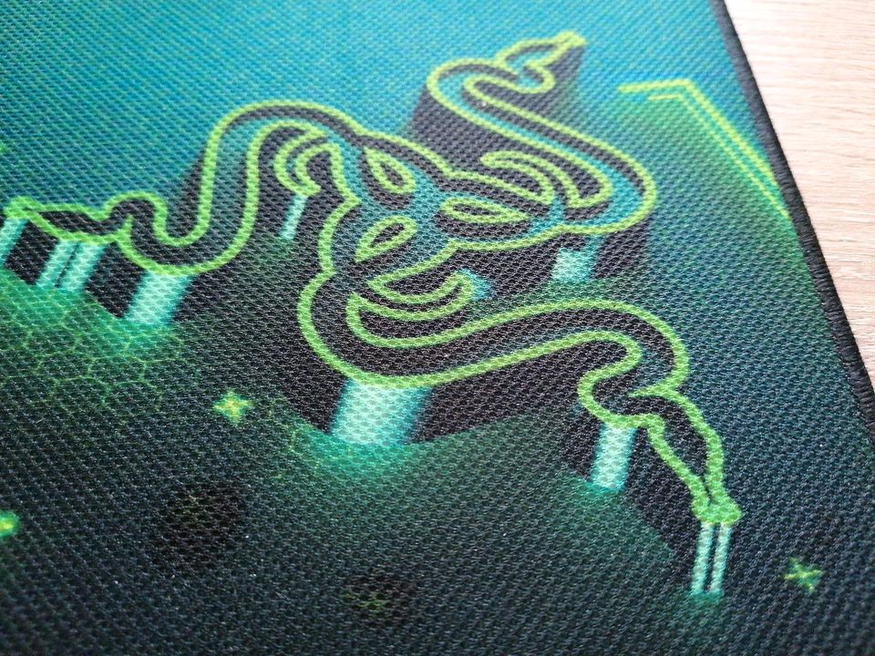 Razer Goliathus Control Gravity S Gaming Mauspad in Münchsmünster