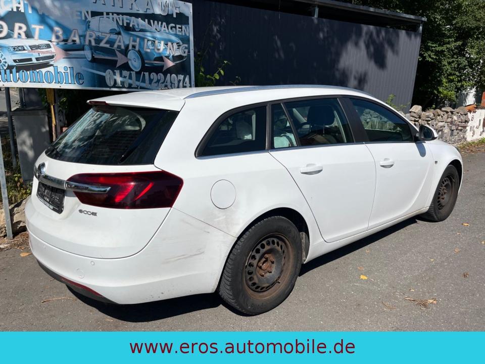 Opel Insignia A Sports Tourer Business Edition in Hersbruck