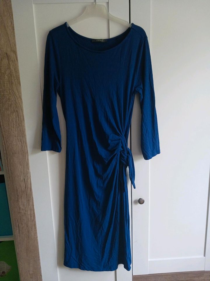 Jersey Kleid von Esprit in Germering