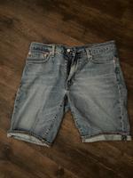 Levi’s 511 kurze Hose 33 blau Sachsen - Taucha Vorschau