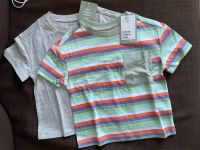 2 neue H&M T-Shirts Junge Gr. 98/104 gestreift grau 2er Pack Freiburg im Breisgau - March Vorschau