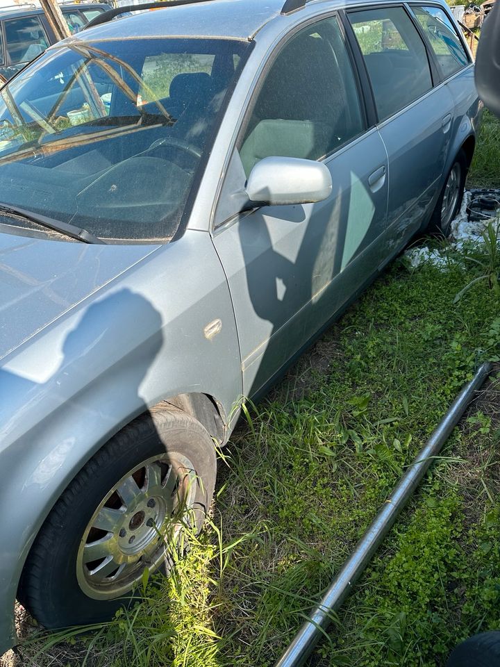 Audi a6 c5 1998 2,5 tdi in Berlin