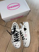 GRACELAND ❤️ zuckersüße Sneakers weiß ❤️ Größe 32 Hessen - Kassel Vorschau
