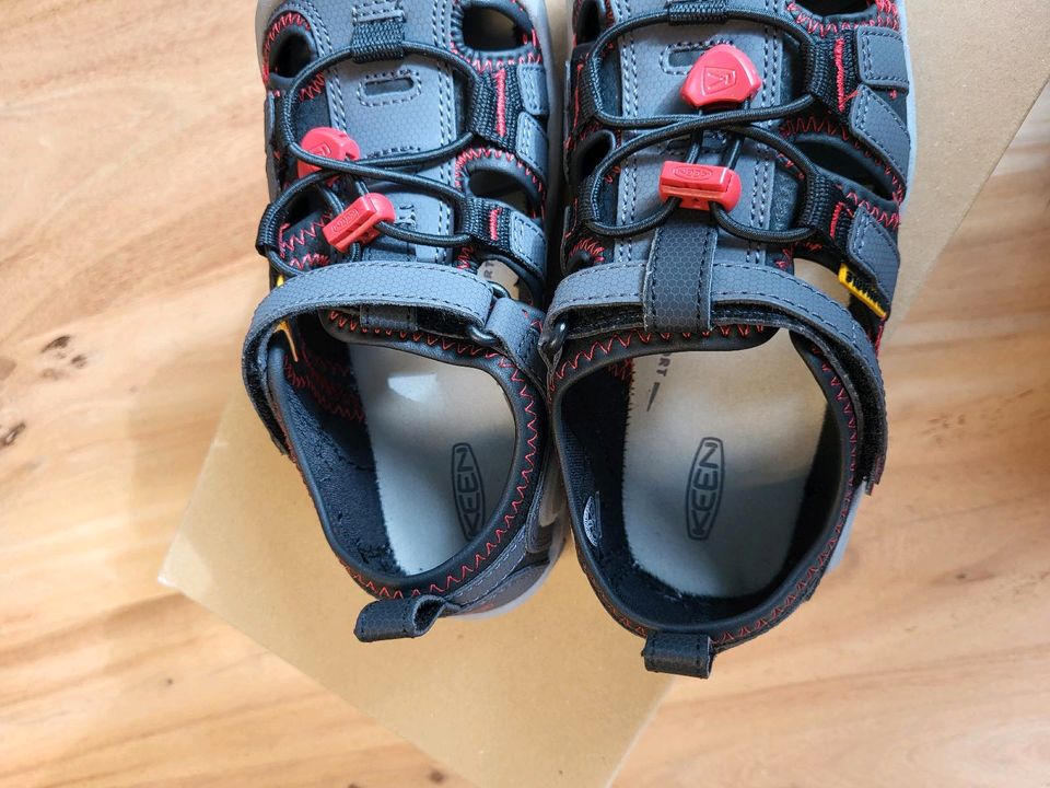 KEEN Knotch Creek Outdoorsandalen Gr.27/28, 30,31,34,35 NEU in Wuppertal