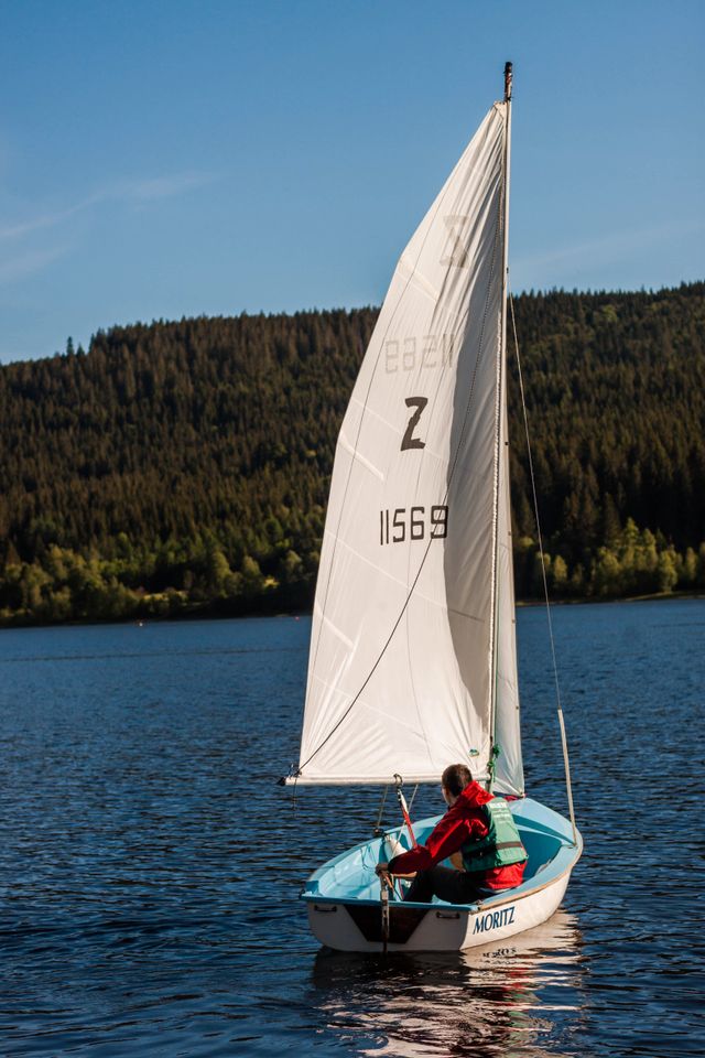 Segelboot Jolle ZEF inkl. PKW-Straßen-Trailer in Malsburg-Marzell