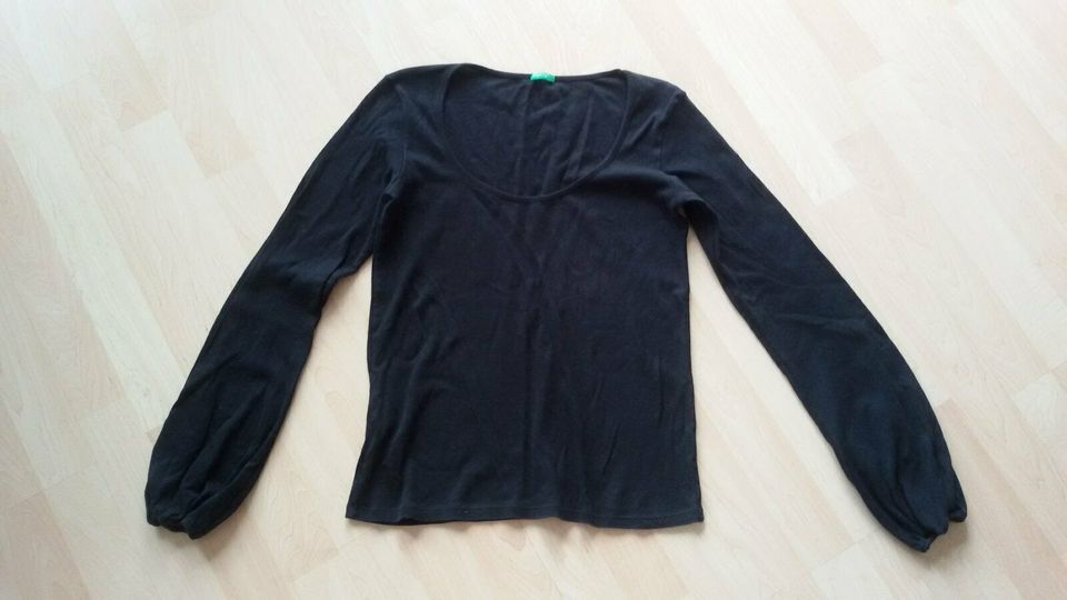 BENETTON schwarzer Pullover schwarz Größe M L 40 42 in Zell am Main