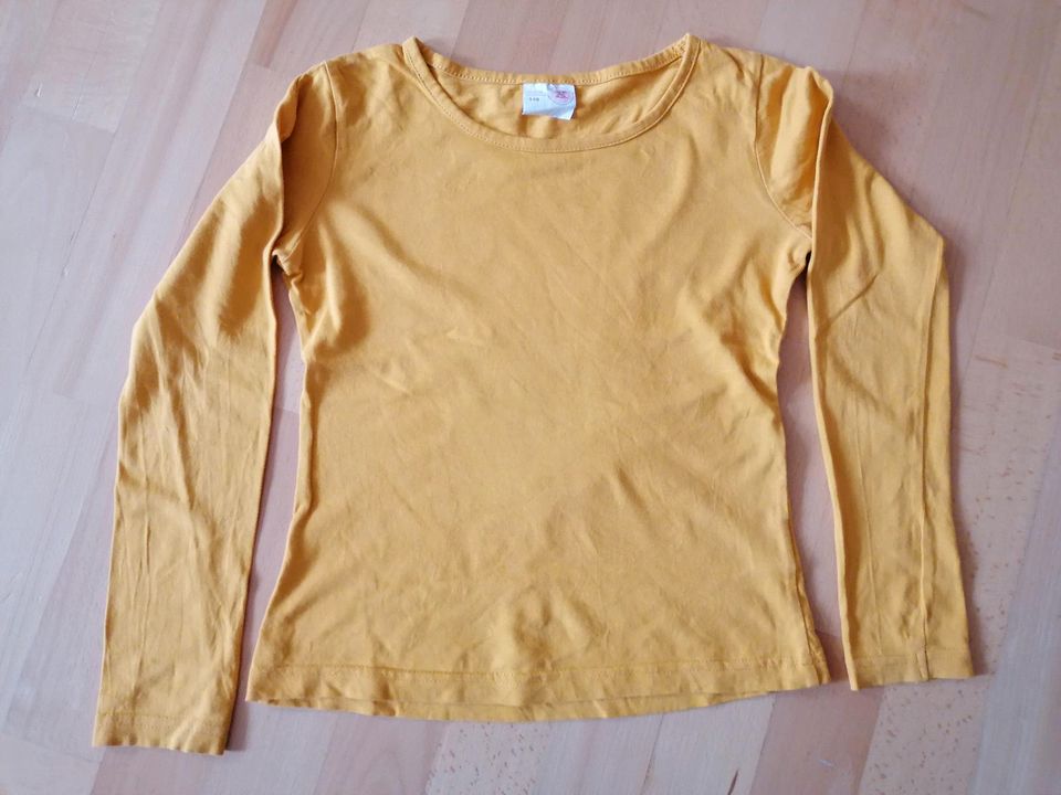 Longsleeve /Langarmshirt Gr. 140 in Undenheim