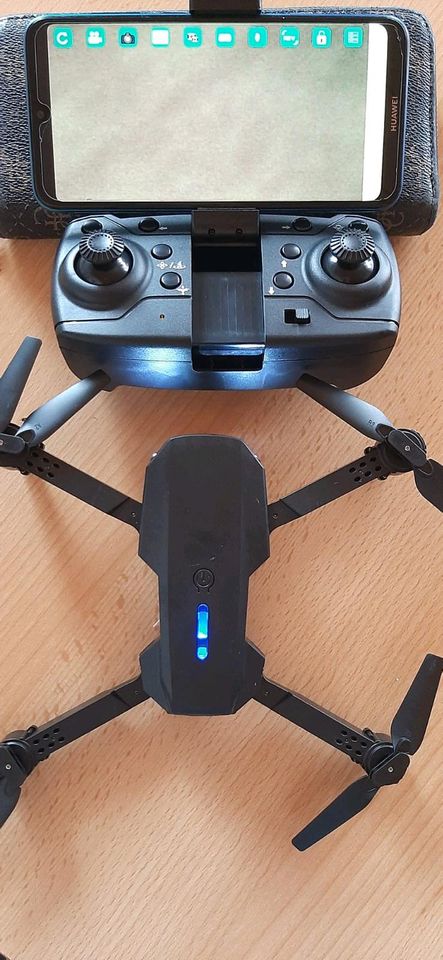 Verkaufe neue Drohne mit Kamera in Ostrach