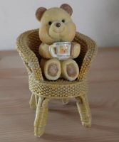 Teddybär im Sessel/ Dekofigur/ Polyresin Sachsen - Döbeln Vorschau