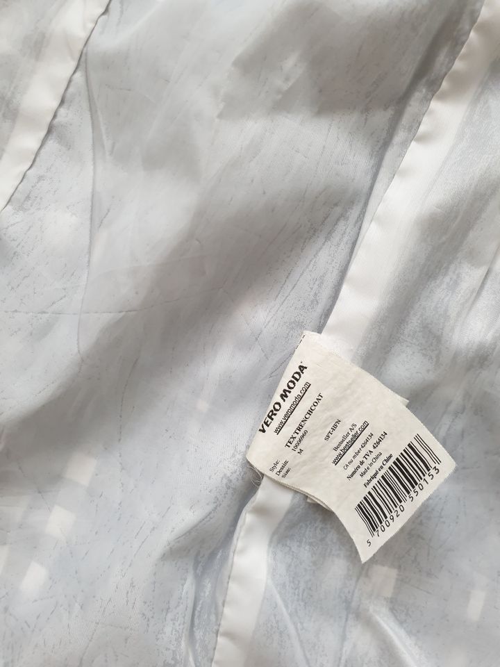 Jacke Kurzermantel ungefüttert Gr.40/M von VERO MODA in Chemnitz