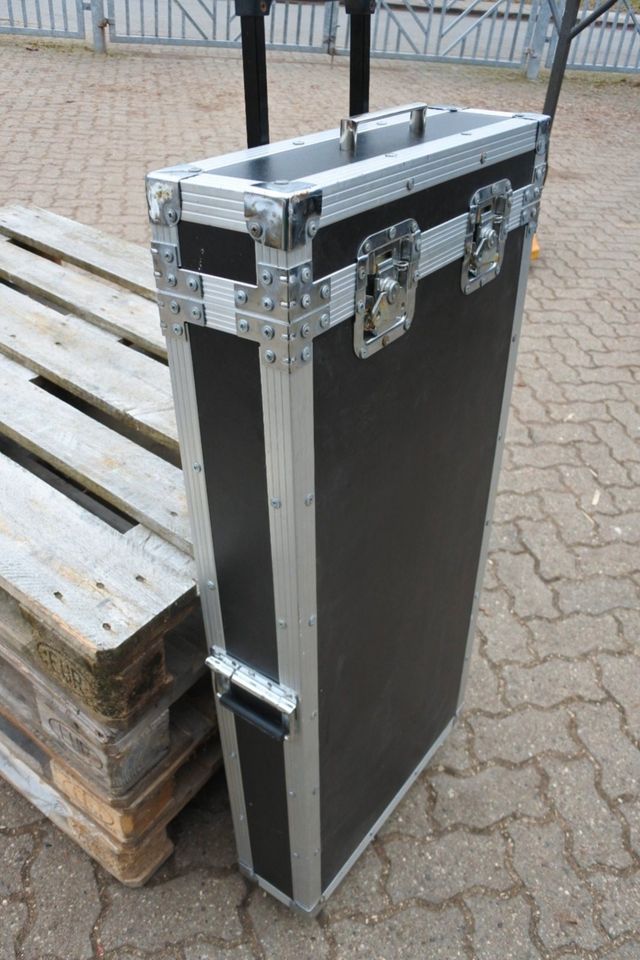Flightcase , Transportkiste , rollbar mit Griff in Ratekau