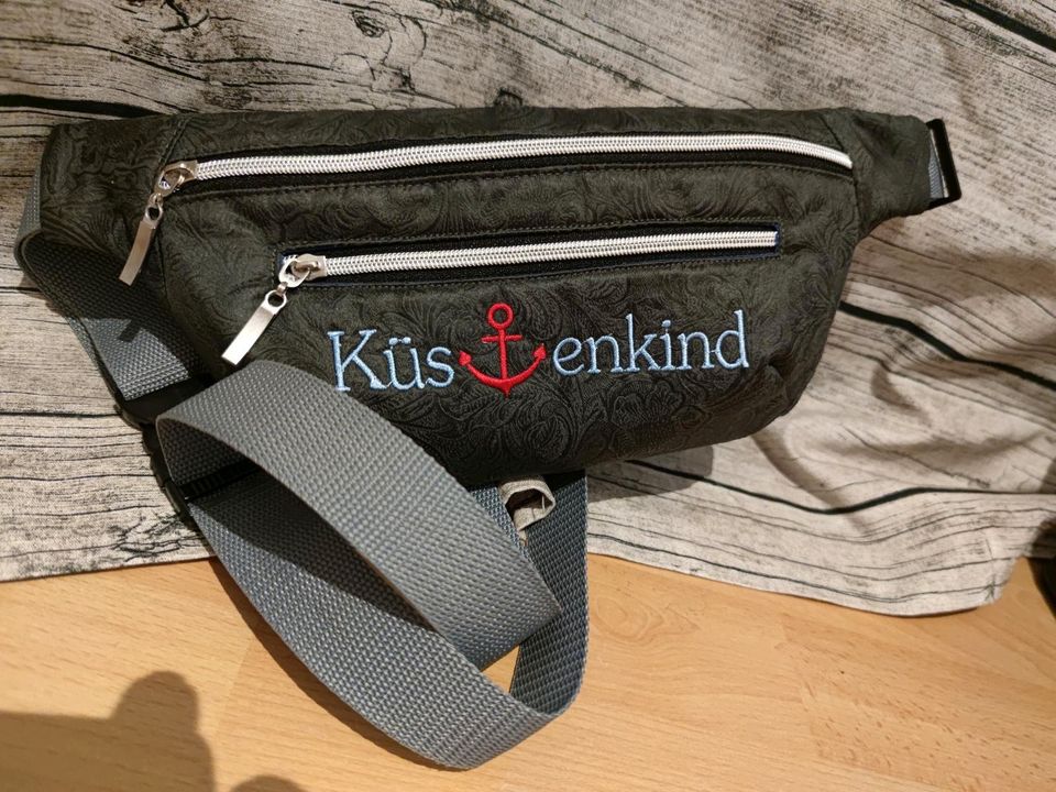 Bauchtasche Valentina in Niedersachsen - Wilhelmshaven | Basteln,  Handarbeiten und Kunsthandwerk | eBay Kleinanzeigen ist jetzt Kleinanzeigen