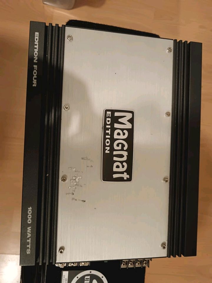 Subwoofer audio system und magnat audio verstärker 1000 watts in Rüthen