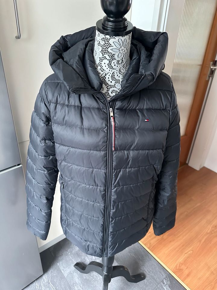 Tommy Hilfiger Jacke Steppjacke Übergangsjacke schwarz XS S M in Schwebheim