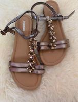 Sandalen mit Glitzerdetails Bayern - Freilassing Vorschau